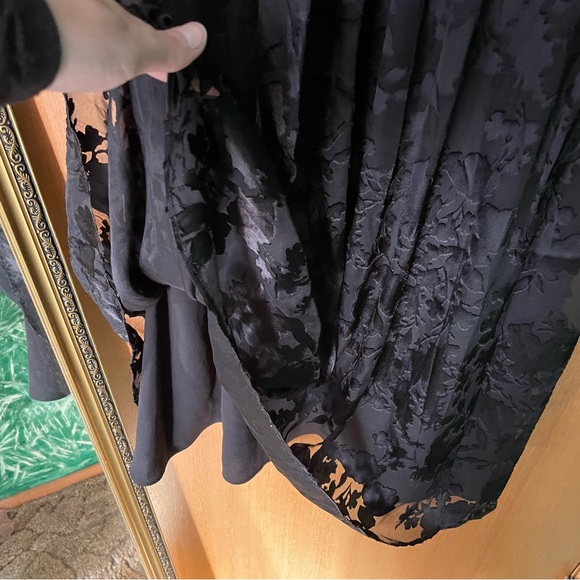 NWT WHBM Sleeveless Deep V-Neck Burnout Midi Dress - Picture 6 of 9